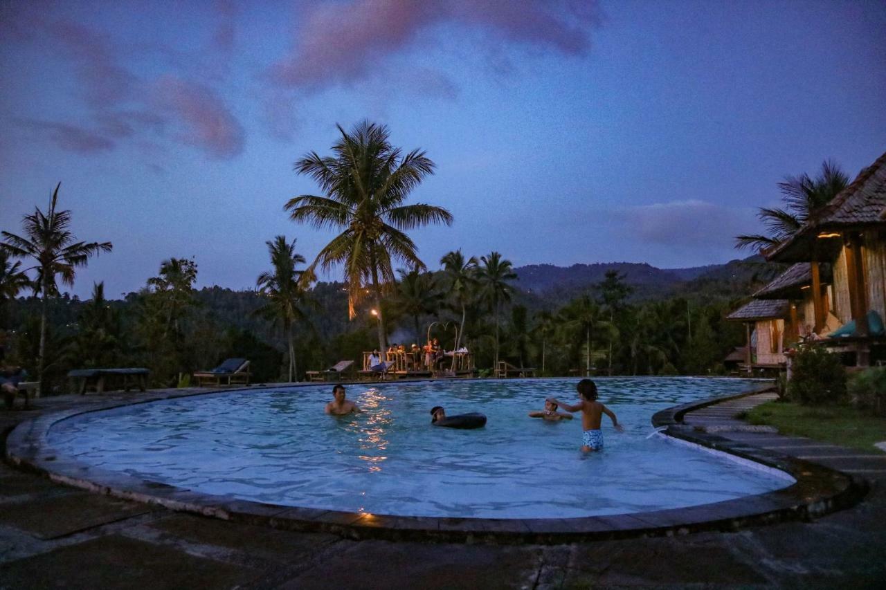 Puri Sunny Camp Villa Munduk Dış mekan fotoğraf